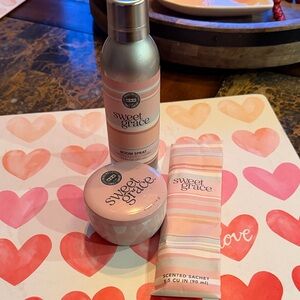NWT Sweet Grace Pink Room Spray and Sachet Set